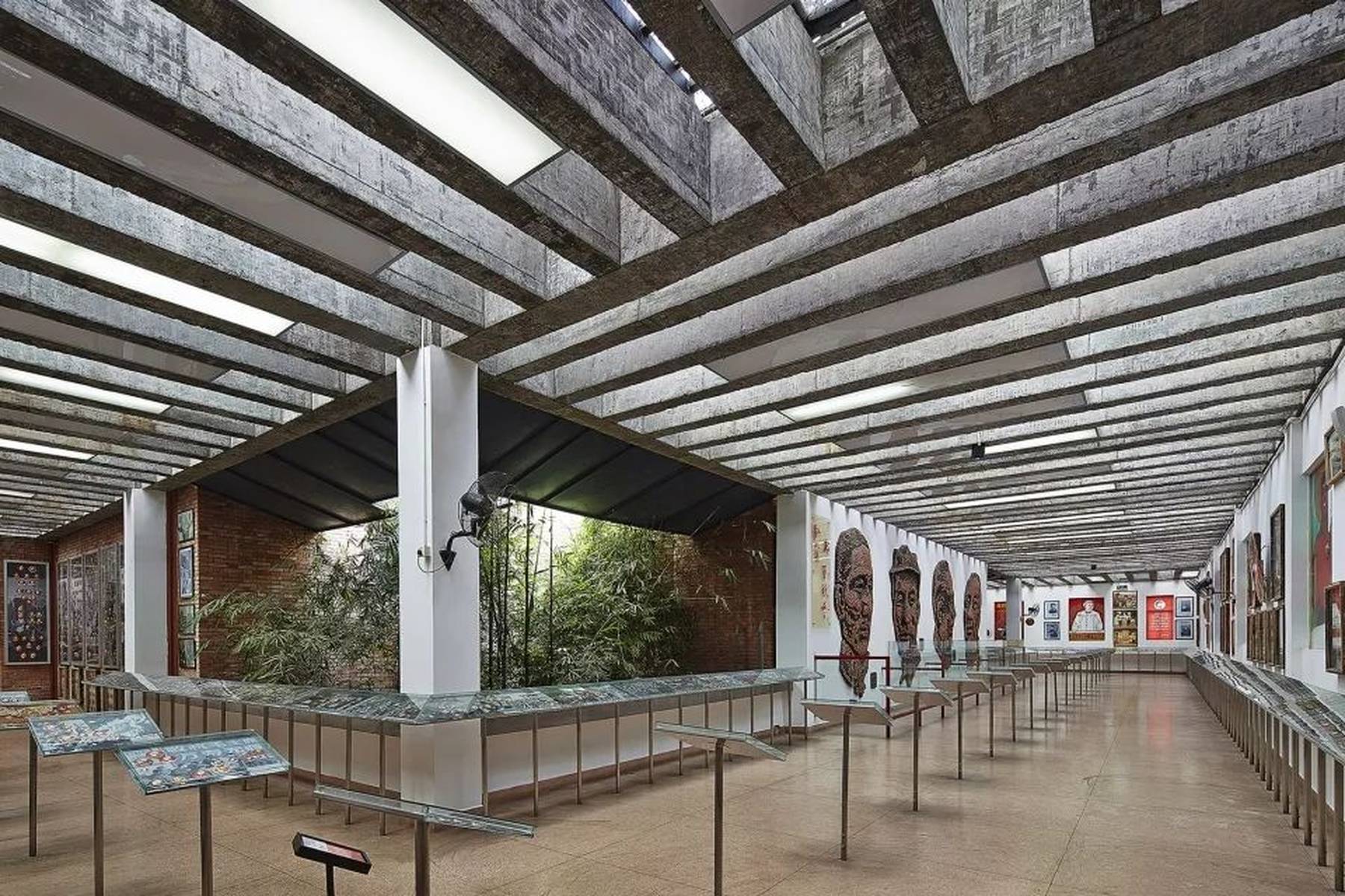 刘家琨作品 | 建川博物馆聚落 – 文革之钟博物馆,成都