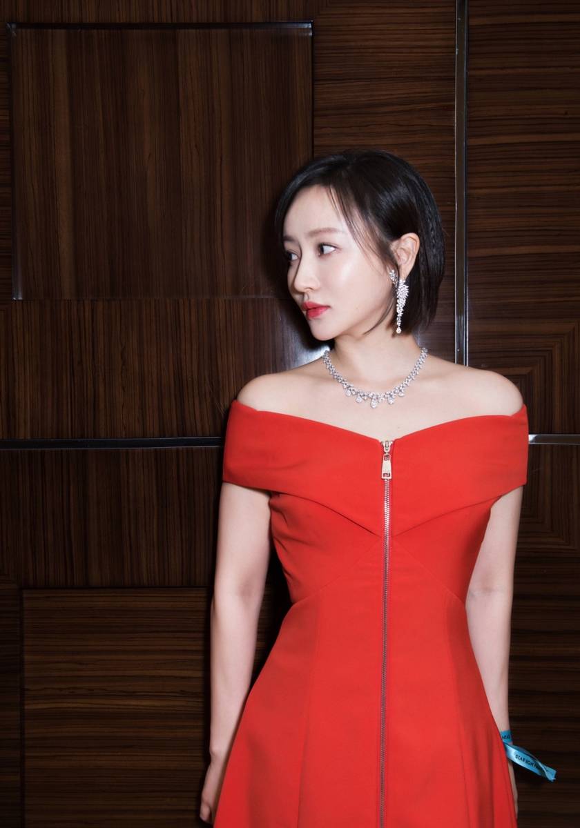 时尚美女赵予熙穿搭,每一张都可以当做手机壁纸