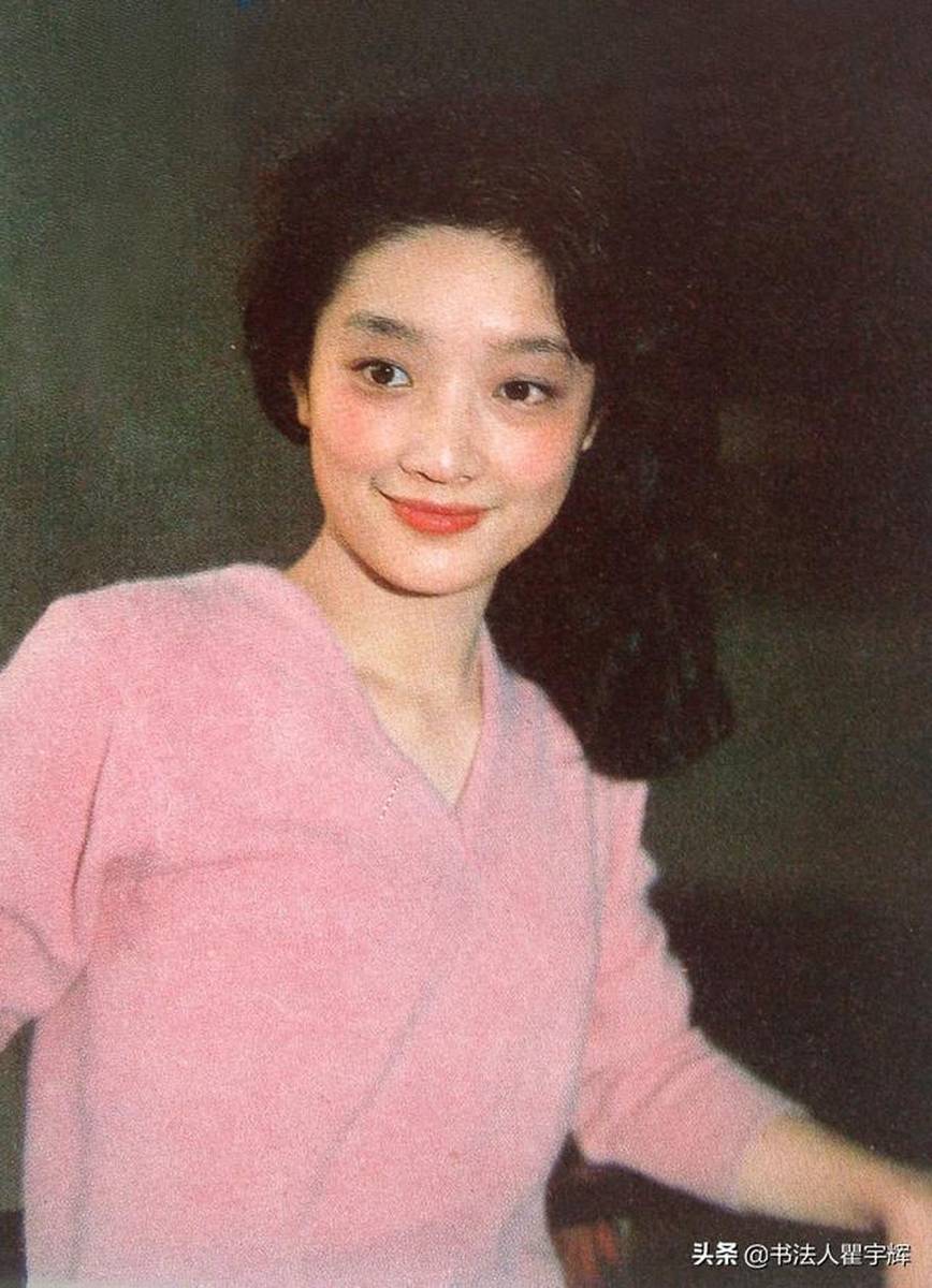 30多年前的灰姑娘，女星张闽12张老照片，纯朴自然韵味十足