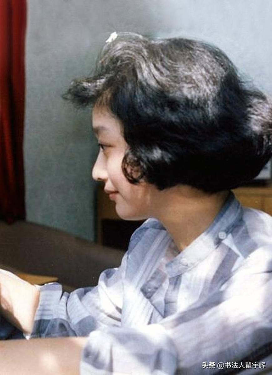 30多年前的灰姑娘，女星张闽12张老照片，纯朴自然韵味十足