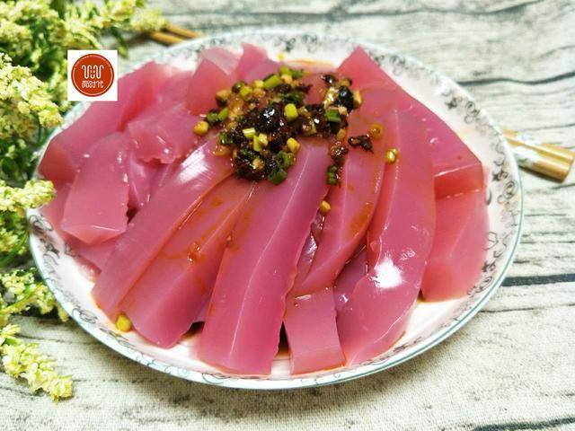 吃过枚红色的凉粉吗?很好做的,第一次做就成功了