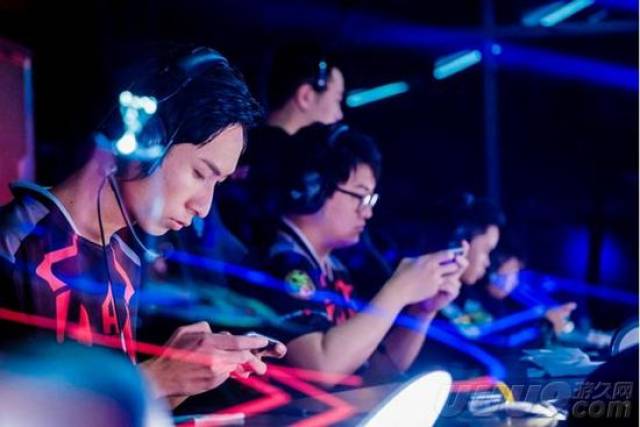 AG娱乐官方直营平台真人视讯返水高首存送88元注册免费体验彩金棋牌风险与警示不可忽视