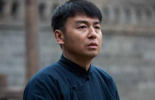 而在这部戏中,出演马伊俐老公陈俊生的是男星雷佳音,对于雷佳音估计