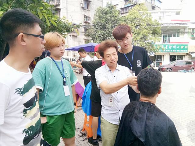 德信-德信体育官方网站-体育平台美学经济快速发展成都本土企业