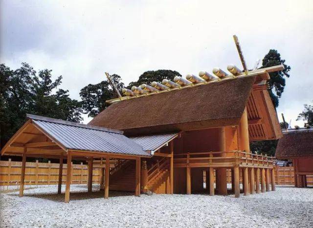 日本十座颜值最高的神社 每一座都仙气十足 日本神社排名 蜂产网