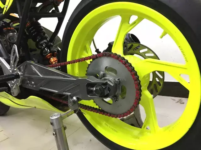 国产春风系列复古风!春风650nk,150nk改装赏析