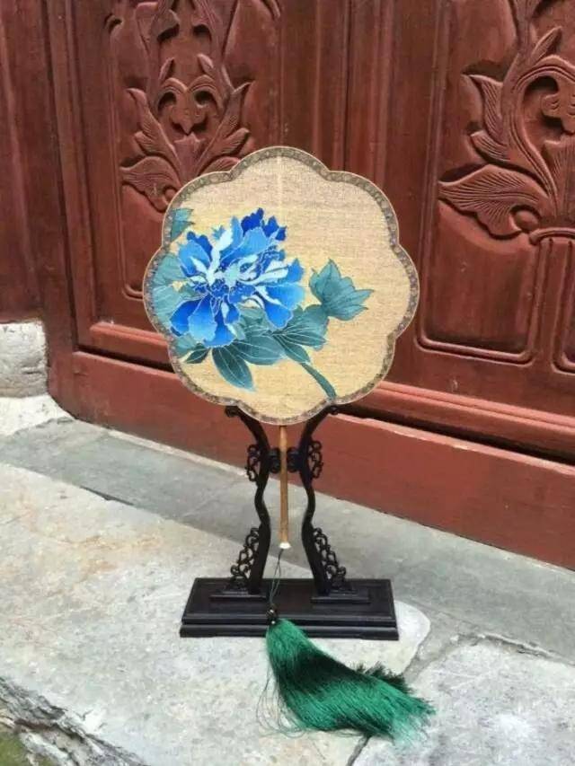 艺术丝绸是怎样炼成的?