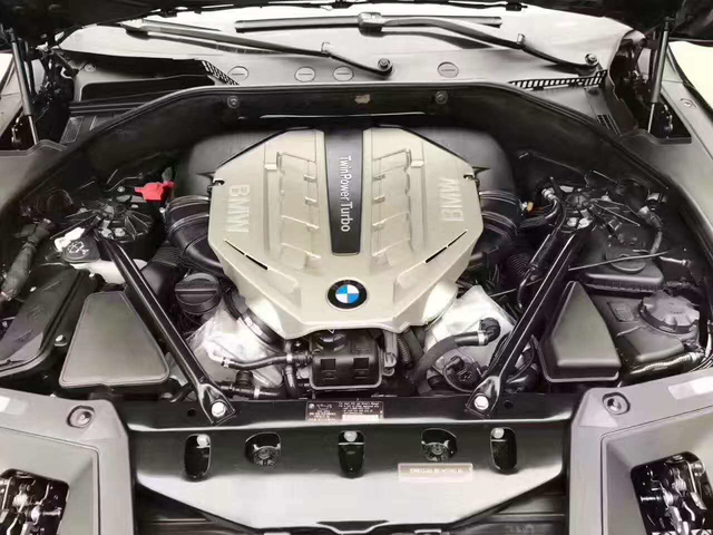 4.0t双涡轮增压v8马力408匹