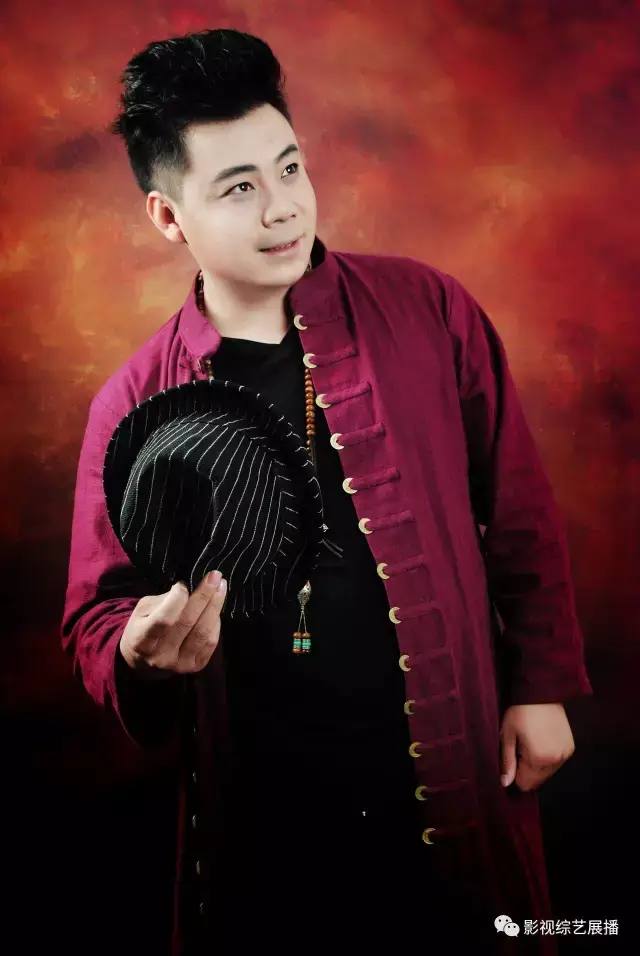 星光大道冠军高贵鹏