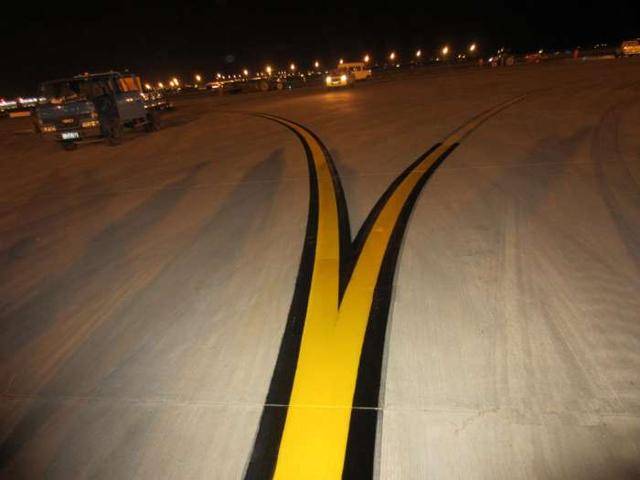 三赢课堂-飞行区标志标识认识