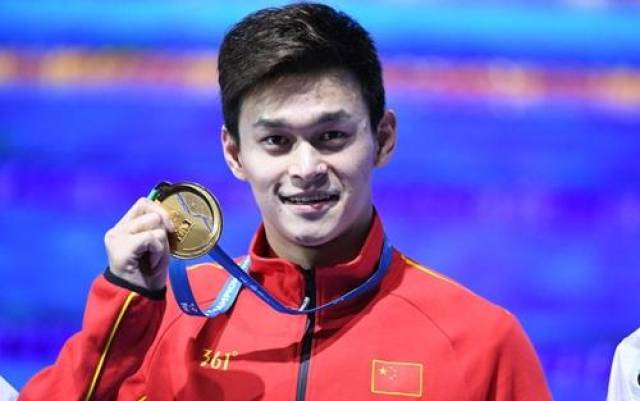 孙杨自由泳夺金,游泳1小时,燃烧1000卡路里!