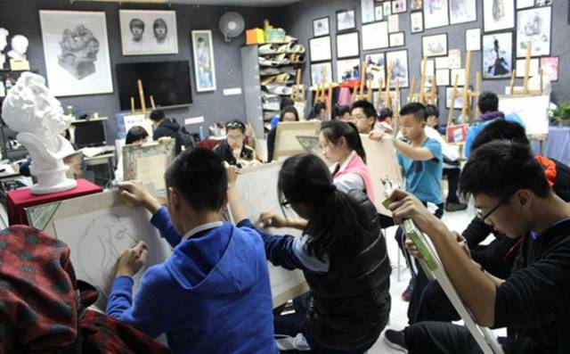 美术生复读该注意什么