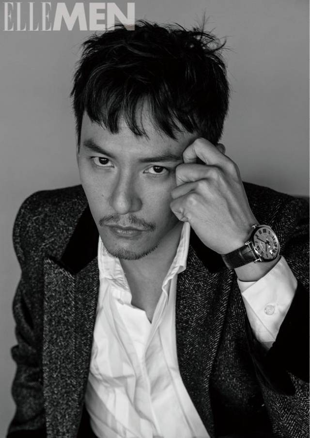 "要我主动笑是很难的" 张震ellemen8月封面