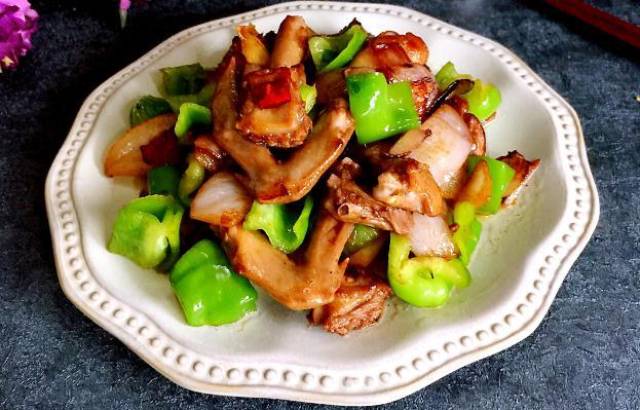 爆炒乳鸽的做法