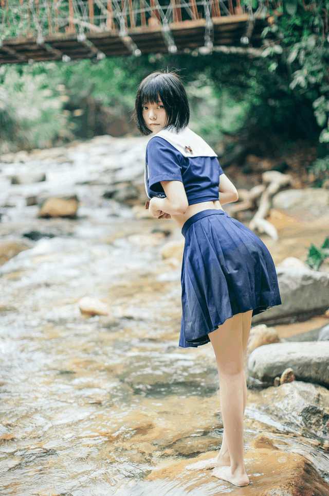 小野妹子的水边的湿身play, 清纯中带点小色气