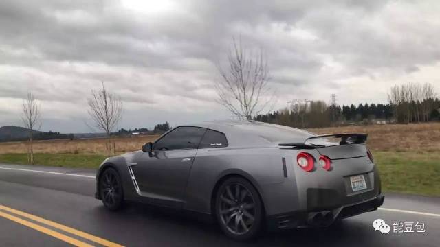 高性能跑车都怕USB杀手,更别说笔电、游戏机