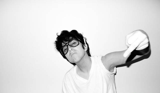 女生也可以很man!女星女扮男装反串秀