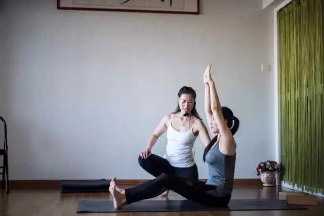 漳州《释然瑜伽直播》课程回放