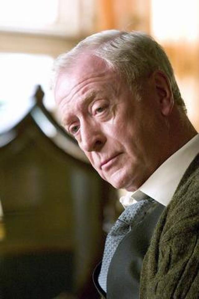 他是谁你想不到的蝙蝠侠老管家阿福michae