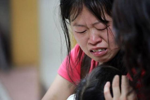 宝妈委屈无处说,丧偶式带娃让夫妻情感走向边缘