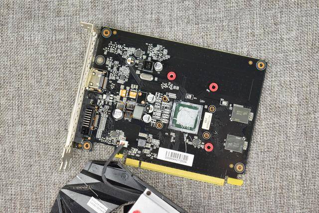 当年它还卖1999,老显卡gtx560ti死磕新卡测试