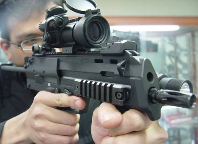 PP-93冲锋枪图片