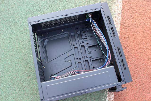 高颜值与高性价比的联姻——橙派锋尚a3机箱测评