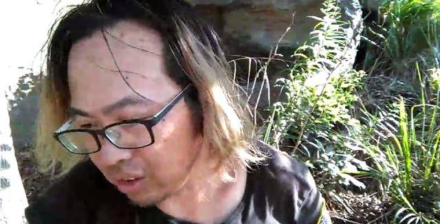 中国版贝尔带你去冒险!主播荒岛上绝地求生险