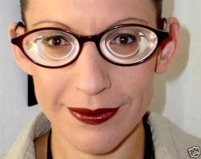 【爱眼】高度近视,正常人不知道的痛.