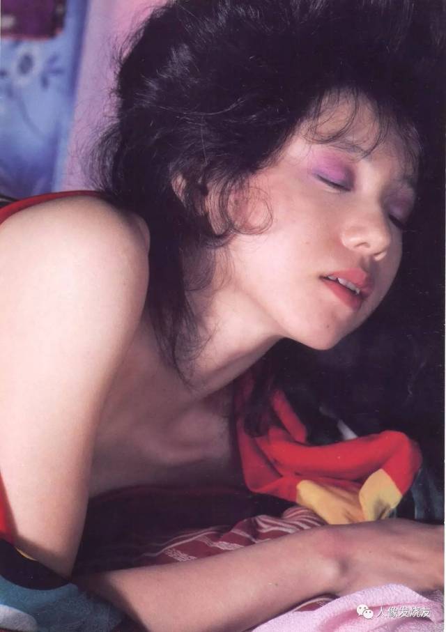 摄影师横须贺功光算是和立木义浩,浅井慎平,筱山纪信,泽渡朔同一时期