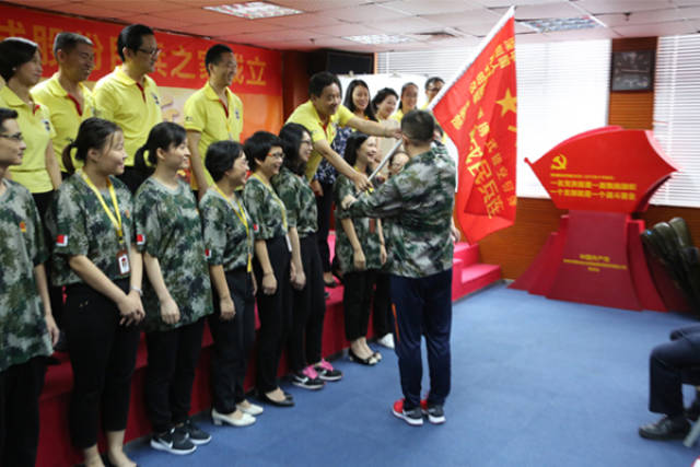 聚成股份民兵连"民兵之家"隆重揭牌