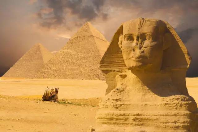 是埃及最著名的金字塔区域,也是现存的世界七大奇迹之一