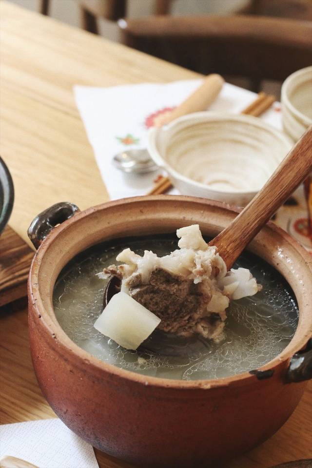 萝卜筒骨汤