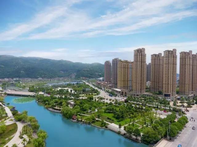 约93亩 瑞祥公园近在咫尺 罗阳大道滨河景观公园就在家门口 推窗即