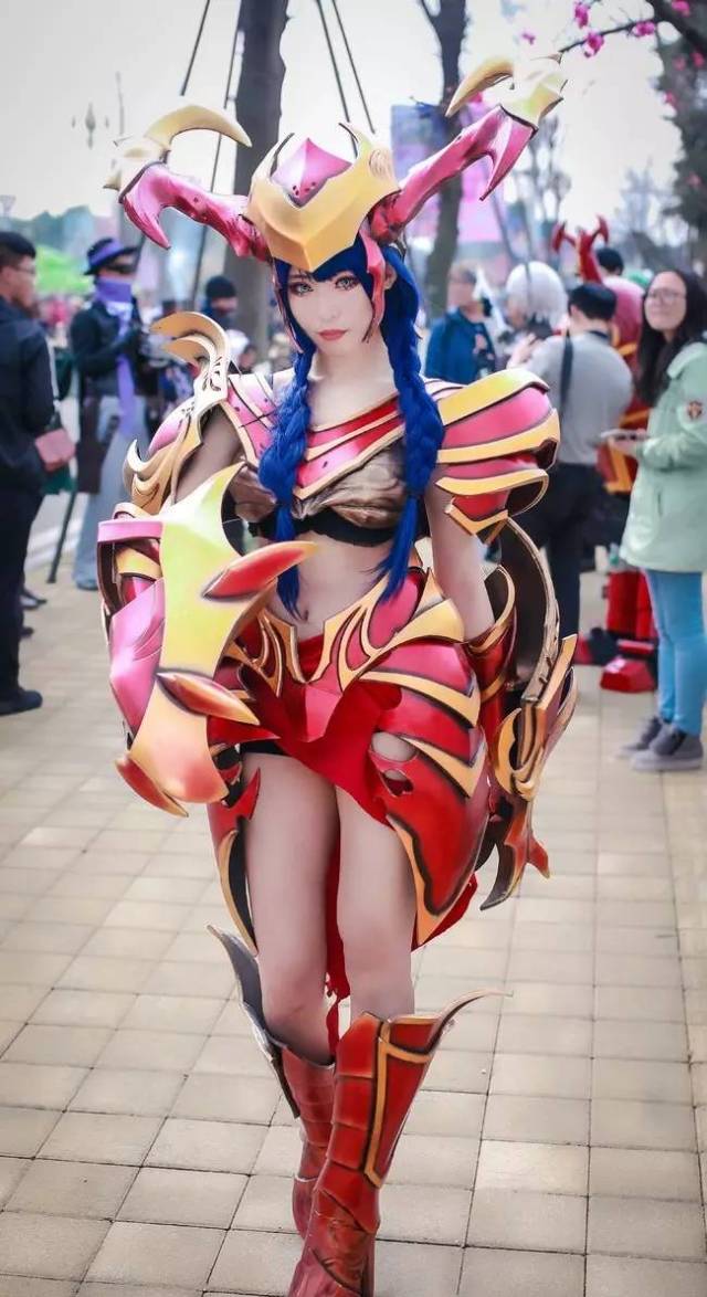 不然老司机们都不进来了 ┌( _)┘ 龙血武姬希瓦娜小姐姐 再分享同一