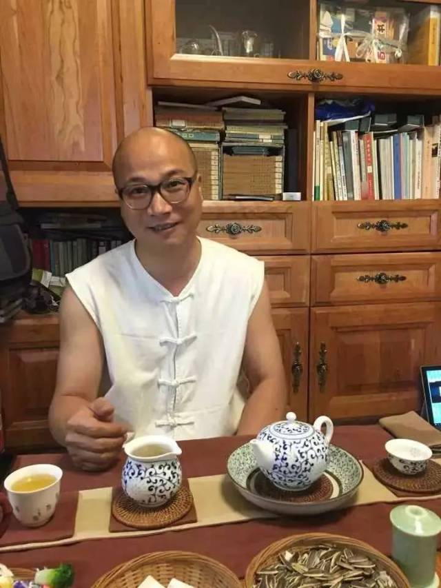 平阳有个叫徐俊的"光头校长"!他在杭州出名了