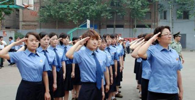 招警考试笔面都过了,体能测试纵跳摸高怎么练?