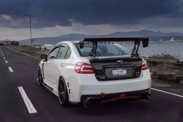 爆改竞技外观的斯巴鲁sti