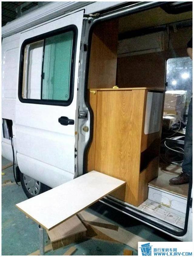 房车改装全过程 来看看他们怎么做的?