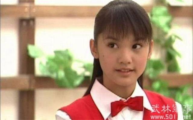 电视扮相很重要,胡歌曾因扮相丑而不红,郑爽上