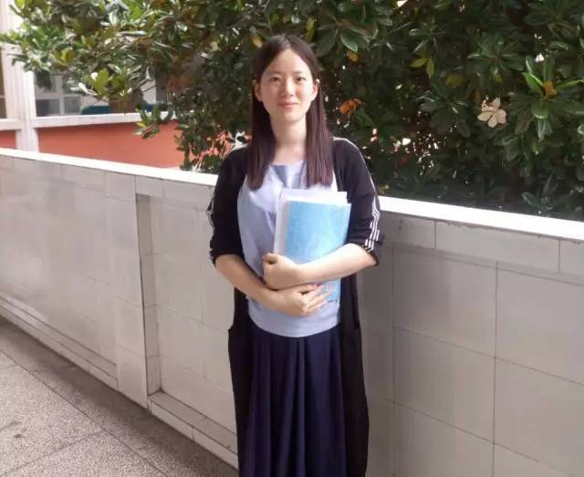 周婧 泰州市姜堰区蒋垛中学英语教师,中共党员,参加工作以来,一直秉承