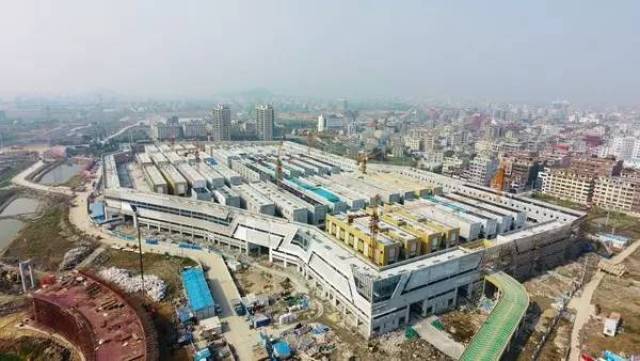 在建的中国电工电器城.乐清日报全媒体记者 刘言勇 摄