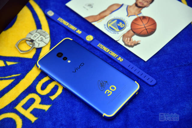 vivo xplay6 库里定制版