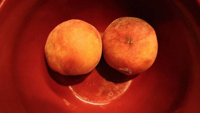 神技能 | 身为龙泉驿人,这种剥桃大法你竟还不会?