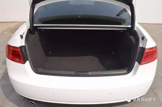 号称撩妹小能手的双门小跑车之奥迪a5coupe