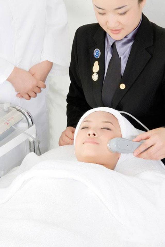 宝安-美容学校可信吗?新时代成立20年 全国50