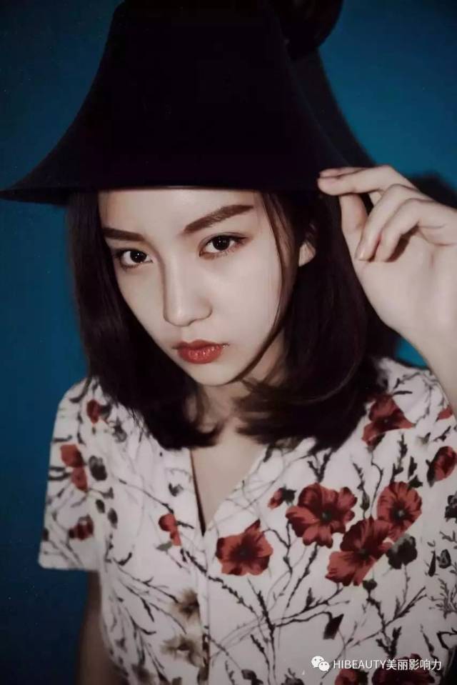 校花|锦城edm爱好者;校草|蜀地青涩小少年