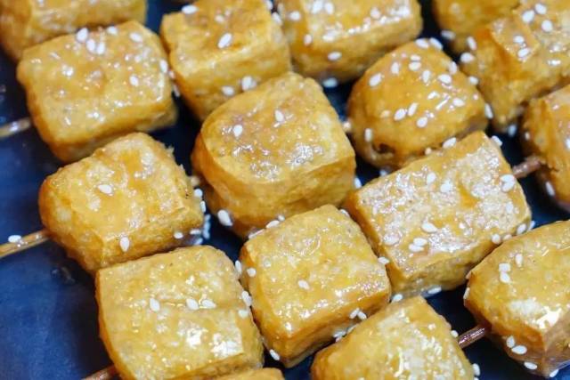 霸屏佛山吃货圈の湿辣牛肉!新张放大招全场6.