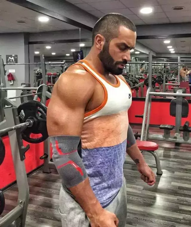 世界顶级健身男模lazar angelov,行走的肌肉艺术!