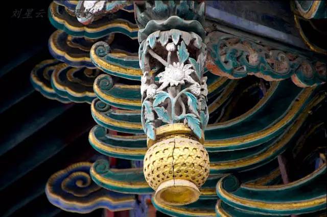 雕梁画栋的古代建筑,你是否看到了古典家具的影子